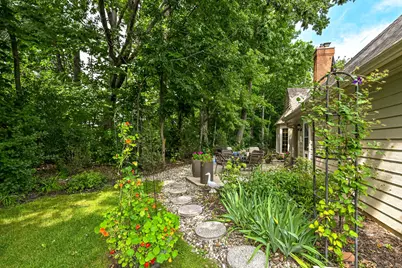 2835 W Golf Cir, Mequon, WI 53092 - Photo 33