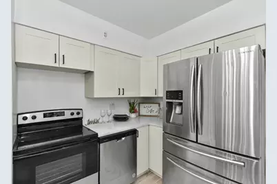 2322 S 63rd St, West Allis, WI 53219 - Photo 13