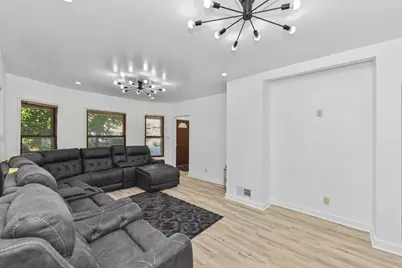 2322 S 63rd St, West Allis, WI 53219 - Photo 5