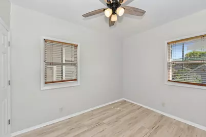 2322 S 63rd St, West Allis, WI 53219 - Photo 15