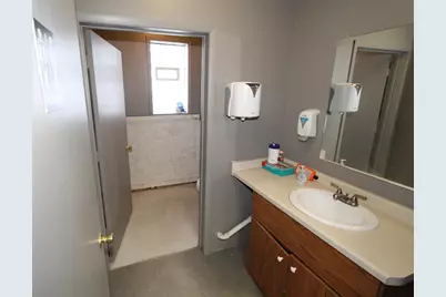 400 S Pine St, Burlington, WI 53105 - Photo 5