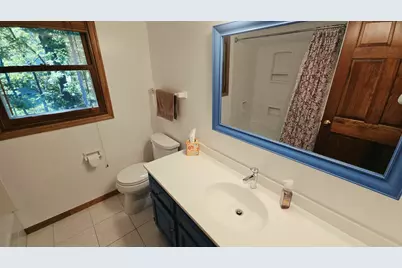 3985 S Stonewood Rd, New Berlin, WI 53151 - Photo 25