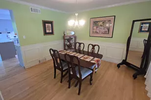 3985 S Stonewood Rd, New Berlin, WI 53151 - Photo 13