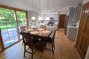 3985 S Stonewood Rd, New Berlin, WI 53151 - Photo 11