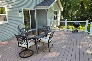 3985 S Stonewood Rd, New Berlin, WI 53151 - Photo 33