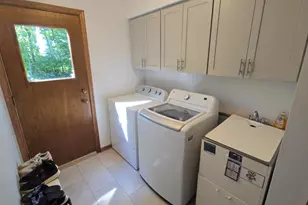3985 S Stonewood Rd, New Berlin, WI 53151 - Photo 21