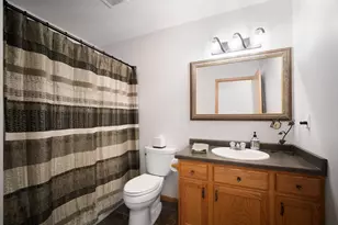 2308 Linda Ct, Waukesha, WI 53188 - Photo 27