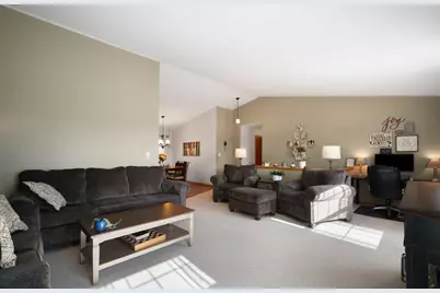 2308  Linda Ct, Waukesha, WI 53188 - Photo 11