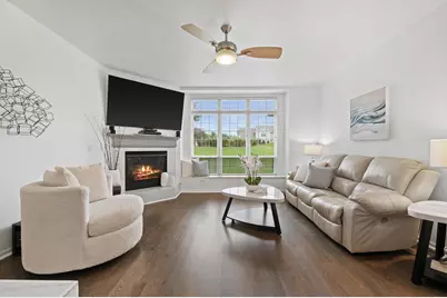 10007  66th Ave #9, Pleasant Prairie, WI 53158 - Photo 9