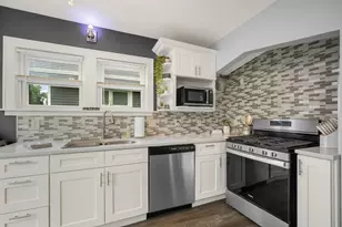 3436 S 11th St, Milwaukee, WI 53215 - Photo 17