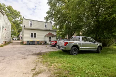 1212  The Strand -, Waukesha, WI 53186 - Photo 7