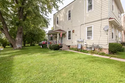 1212  The Strand -, Waukesha, WI 53186 - Photo 3