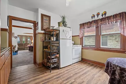 3021 S 48th St, Milwaukee, WI 53219 - Photo 9