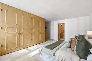 1610 N Prospect Ave, Milwaukee, WI 53202 - Photo 13