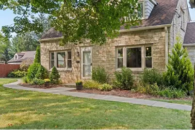 12312 W McShane Rd, Franklin, WI 53132 - Photo 1