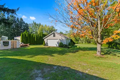 12312 W McShane Rd, Franklin, WI 53132 - Photo 27