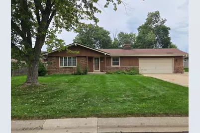 14800 W Fenway Dr, New Berlin, WI 53151 - Photo 19
