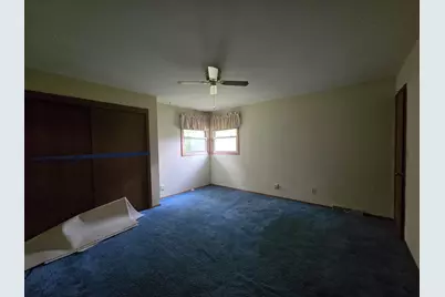 14800 W Fenway Dr, New Berlin, WI 53151 - Photo 9