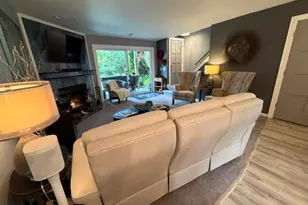 240 Marina Ct, Racine, WI 53185 - Photo 21