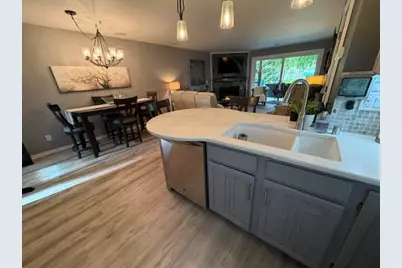 240  Marina Ct #17, Racine, WI 53185 - Photo 13