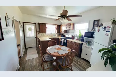 5523  49th Ave, Kenosha, WI 53144 - Photo 3