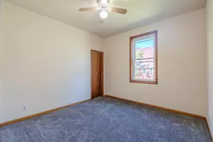 2161 S 11th St, Milwaukee, WI 53215 - Photo 17