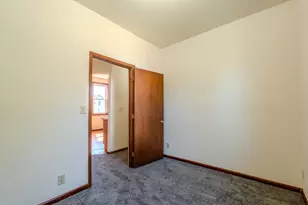 2161 S 11th St, Milwaukee, WI 53215 - Photo 9