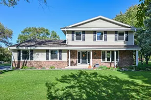 S70W22370 Sonoma Way, Vernon, WI 53103 - Photo 1