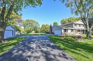 S70W22370 Sonoma Way, Vernon, WI 53103 - Photo 35