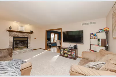 W362S2453  Lisa Ln, Ottawa, WI 53118 - Photo 11