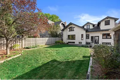 2508 E Beverly Rd, Shorewood, WI 53211 - Photo 9