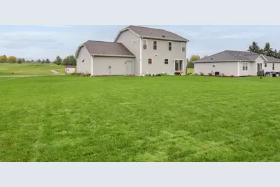 781 S Dewey Ave, Jefferson, WI 53549 - Photo 25