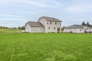781 S Dewey Ave, Jefferson, WI 53549 - Photo 25