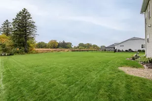 781 S Dewey Ave, Jefferson, WI 53549 - Photo 23