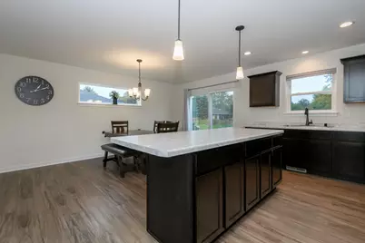 781 S Dewey Ave, Jefferson, WI 53549 - Photo 7