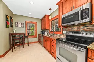 2473 N 84th St, Wauwatosa, WI 53226 - Photo 7