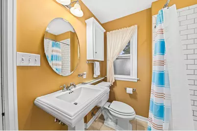 2473 N 84th St, Wauwatosa, WI 53226 - Photo 15