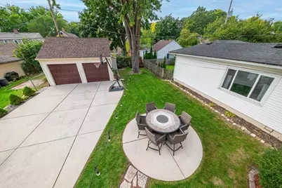 2473 N 84th St, Wauwatosa, WI 53226 - Photo 19