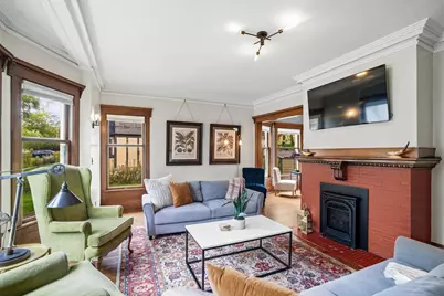 7332  Harwood Ave, Wauwatosa, WI 53213 - Photo 9