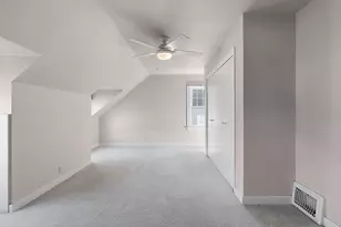 1036 N 17th St, Manitowoc, WI 54220 - Photo 21