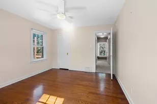1036 N 17th St, Manitowoc, WI 54220 - Photo 25
