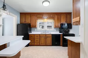 1036 N 17th St, Manitowoc, WI 54220 - Photo 15