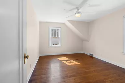 1036 N 17th St, Manitowoc, WI 54220 - Photo 23