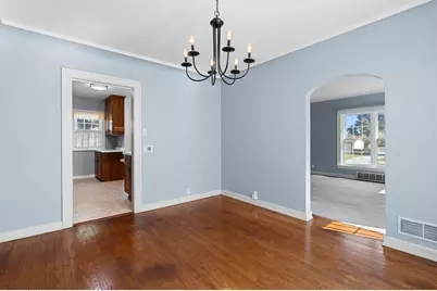 1036 N 17th St, Manitowoc, WI 54220 - Photo 13