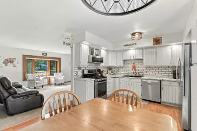 N65W28506  Fairlane Dr, Merton, WI 53029 - Photo 7
