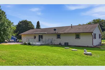 N65W28506  Fairlane Dr, Merton, WI 53029 - Photo 35