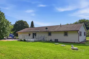 N65W28506 Fairlane Dr, Merton, WI 53029 - Photo 35