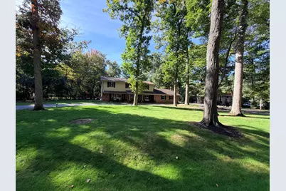 N66W31175  Chenequa Cir, Merton, WI 53029 - Photo 9