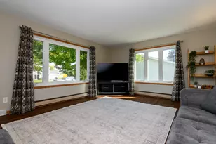 414 Whippletree Ln, Racine, WI 53185 - Photo 5