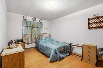 1721  Cedar St, South Milwaukee, WI 53172 - Photo 13